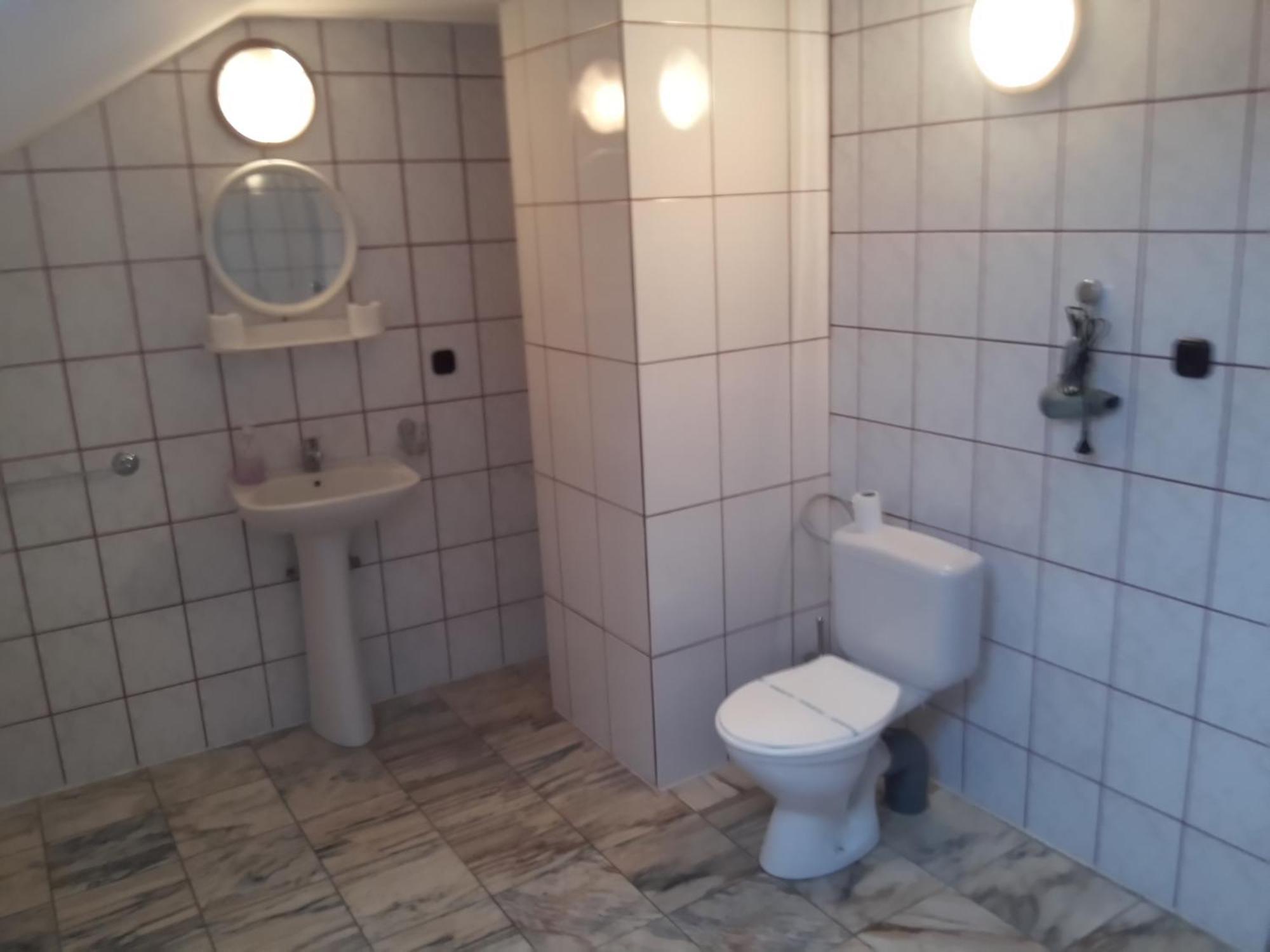 Pensiunea Doina & Jeno Târgu-Mureş Kamer foto